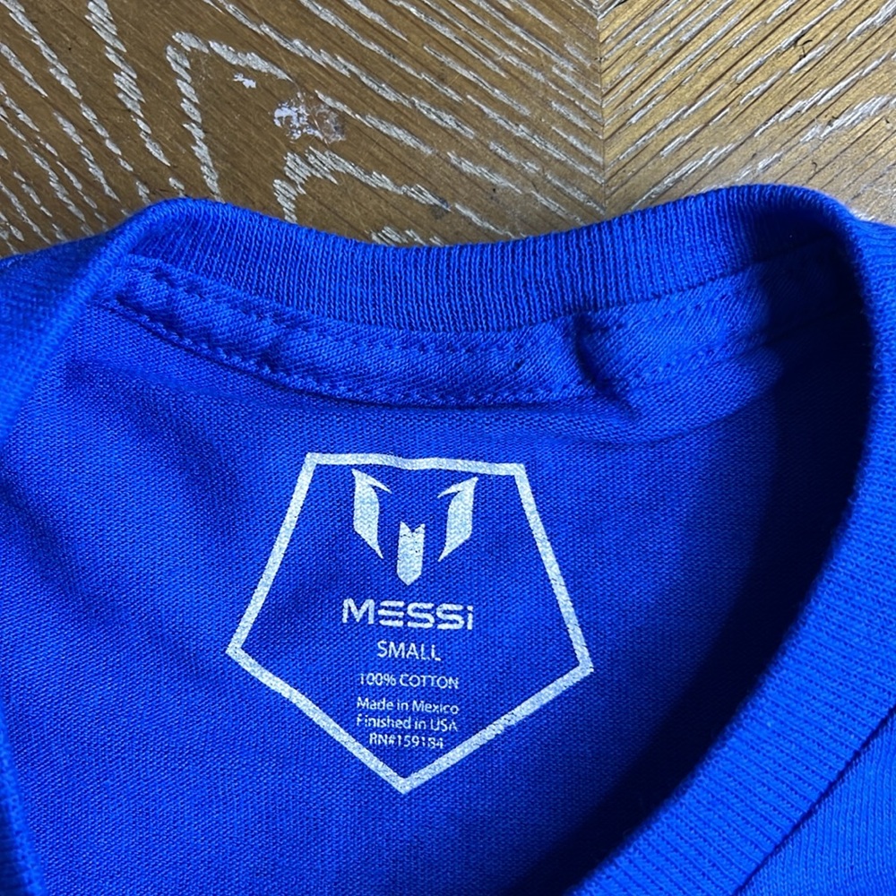 MESSI Kids Cobalt Blue Messi GOAT Football Soccer Print Tee S - Picture 6 of 6